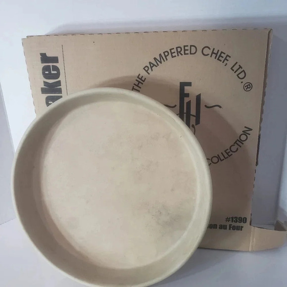 The Pampered Chef,Family Heritage Collection Deep Dish Baker. - Picture 1 of 7